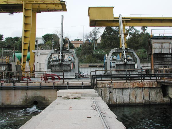 Sgrigliatori automatici - Prese a mare - Ilva di Taranto